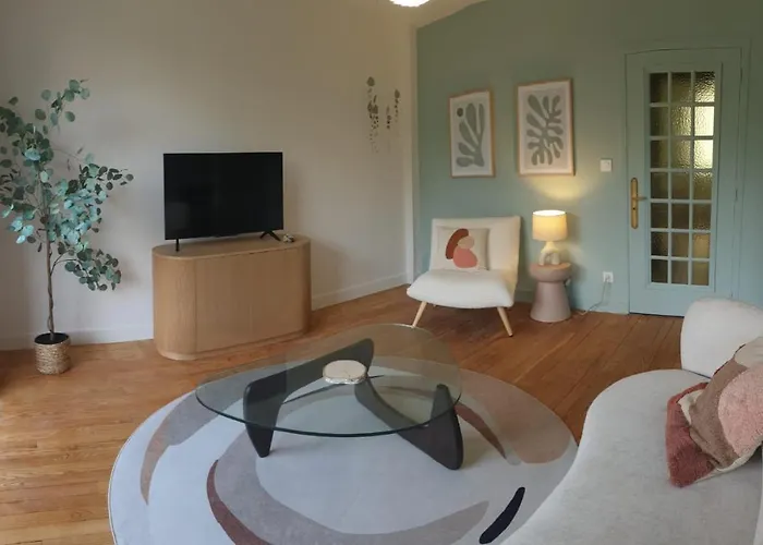 *green Organic* Balcon & Garage Apartman